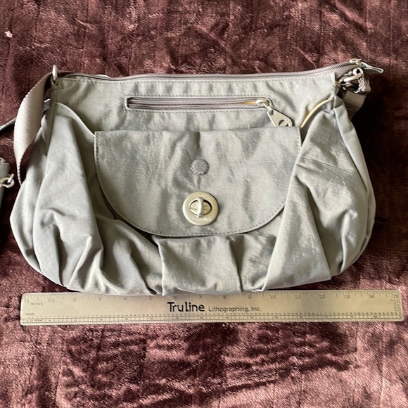 Baggallini shoulder bag, like new - Picture 6 of 8